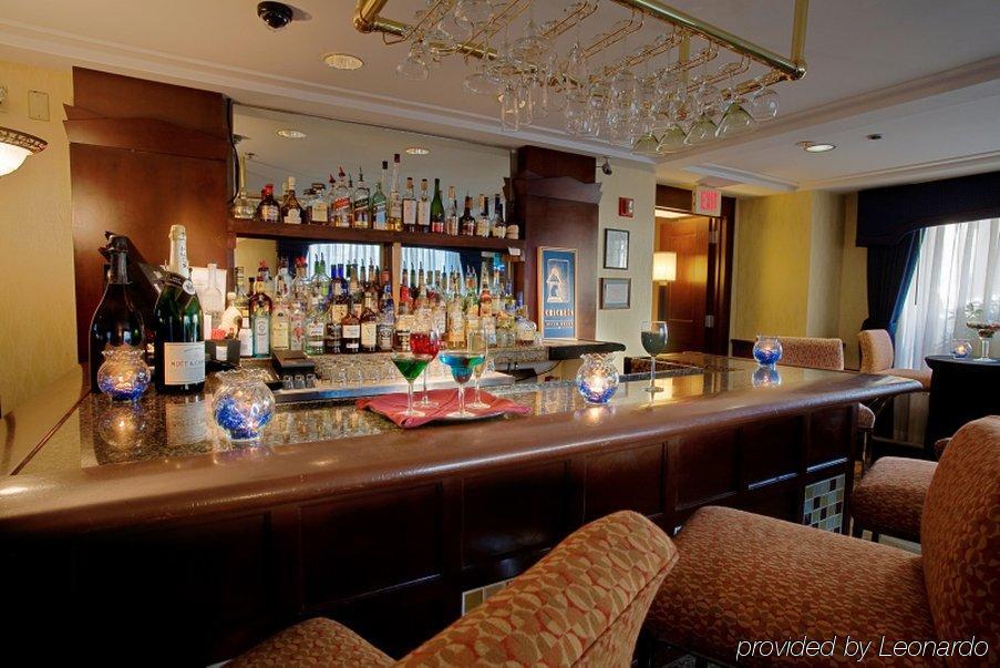 Doubletree Dayton-Downtown Hotel Restaurant photo